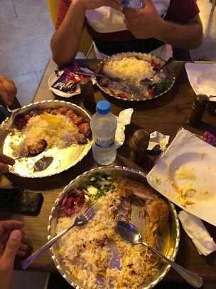 سفره خانه سنتی سنا