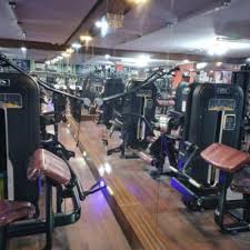 باشگاه ورزشی کیاپارس(آقایان و بانوان)