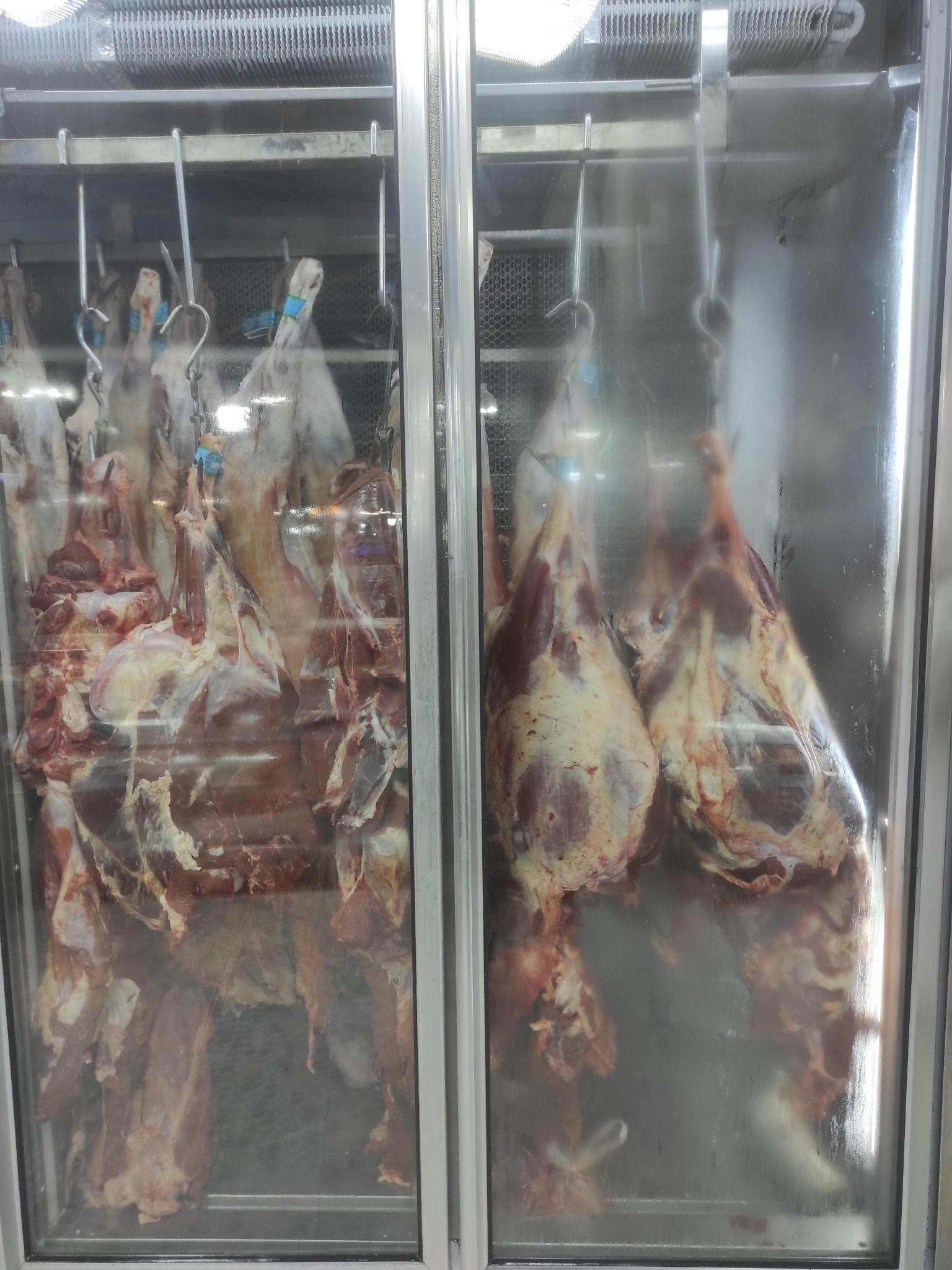 فروشگاه گوشت عزیزپور