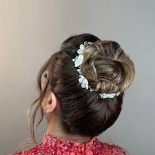 سالن زیبایی رخ طلایی