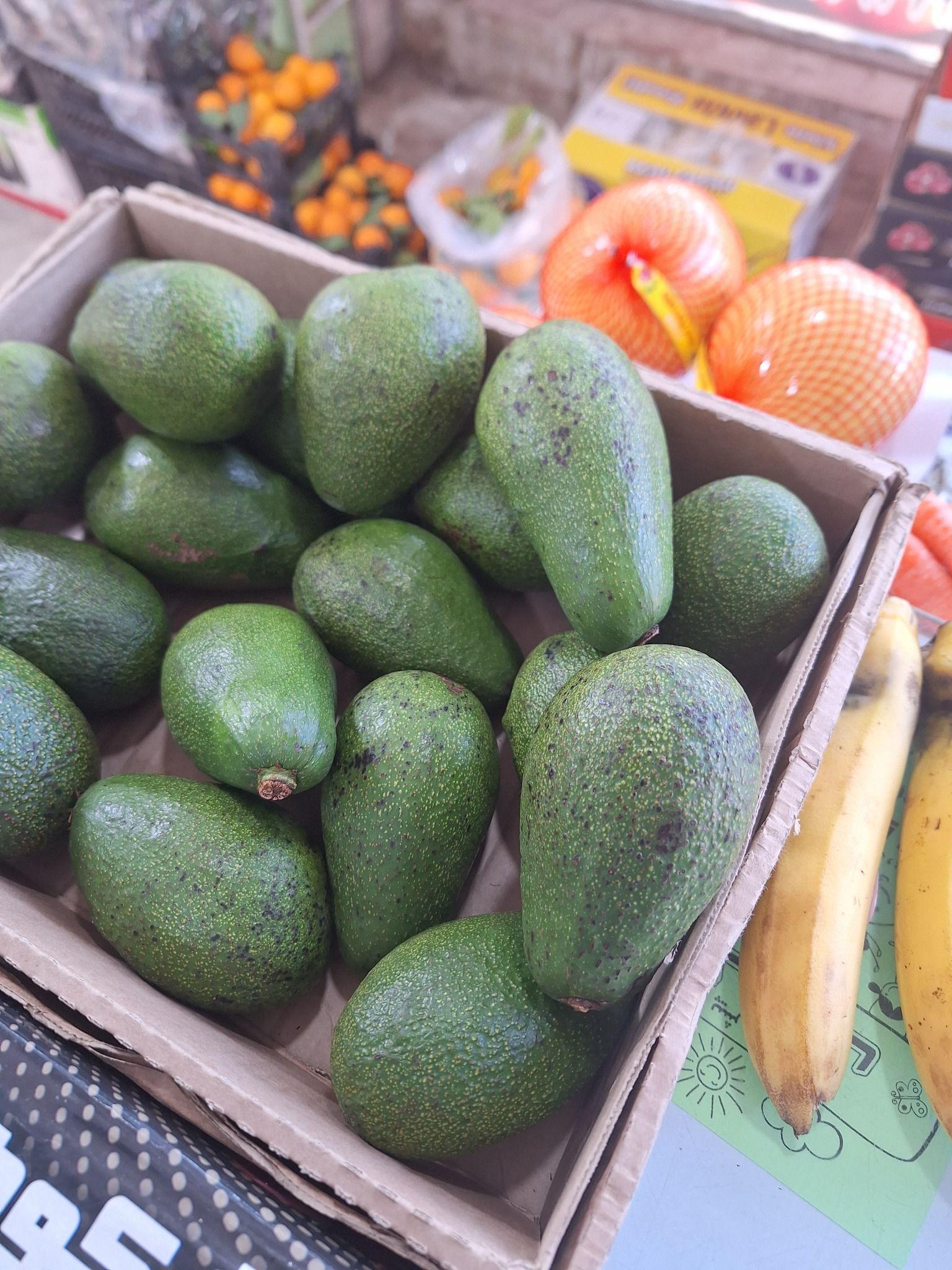 پخش‌ میوه ایرانی و خارجی نادبی زاده