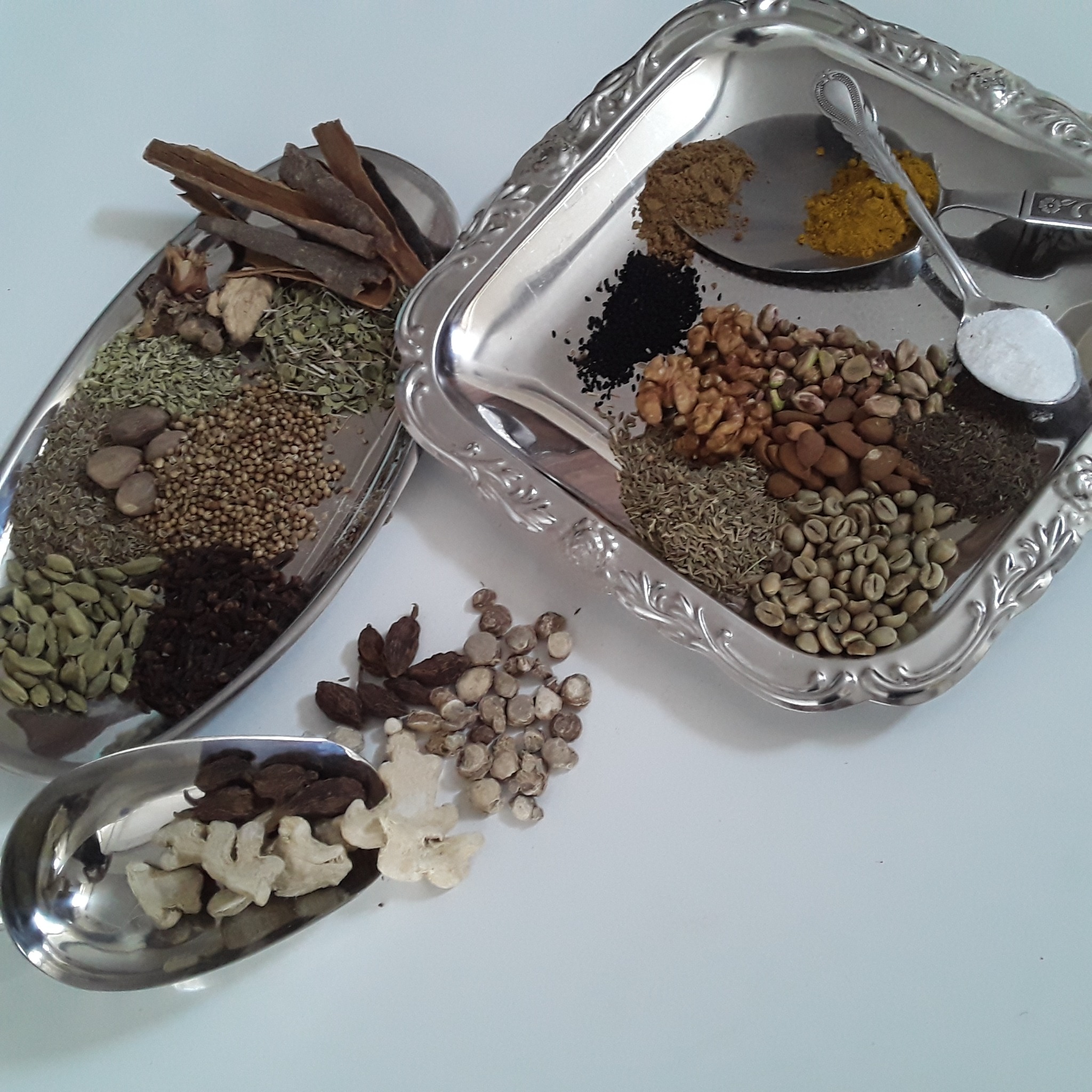 عطاری و محصولات خانگی