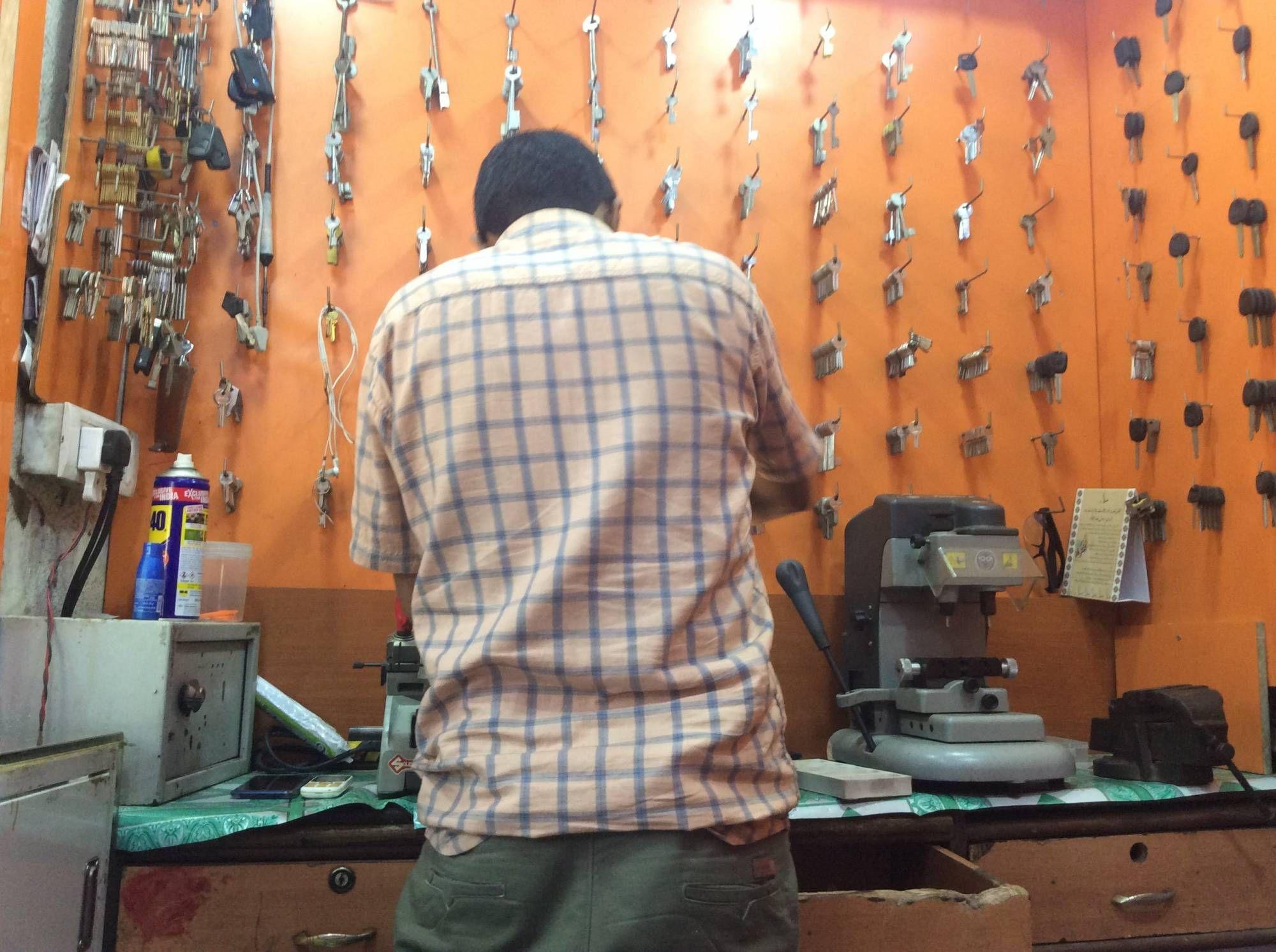 دزد گیر مجیکار