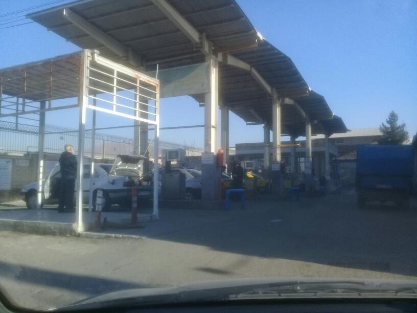 جایگاه گاز عزیزی حصارک