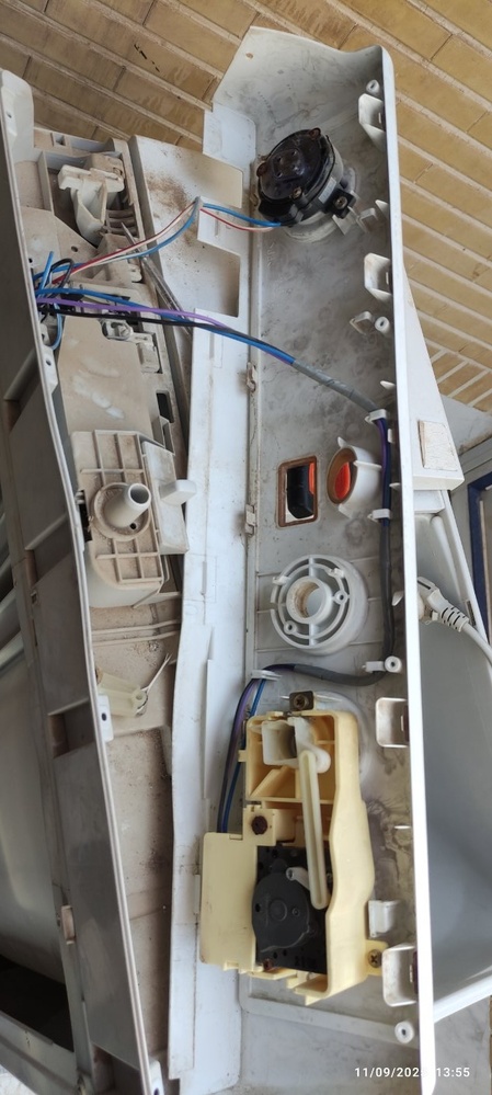 علی  براتی تبار