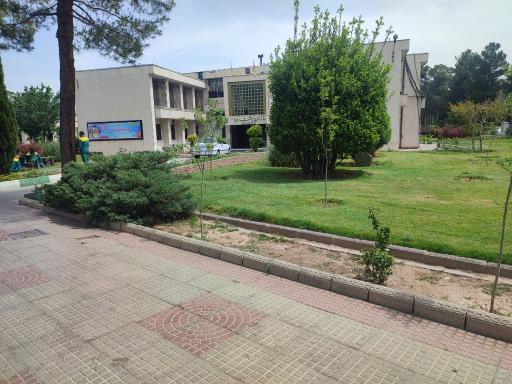 ساختمان اداری