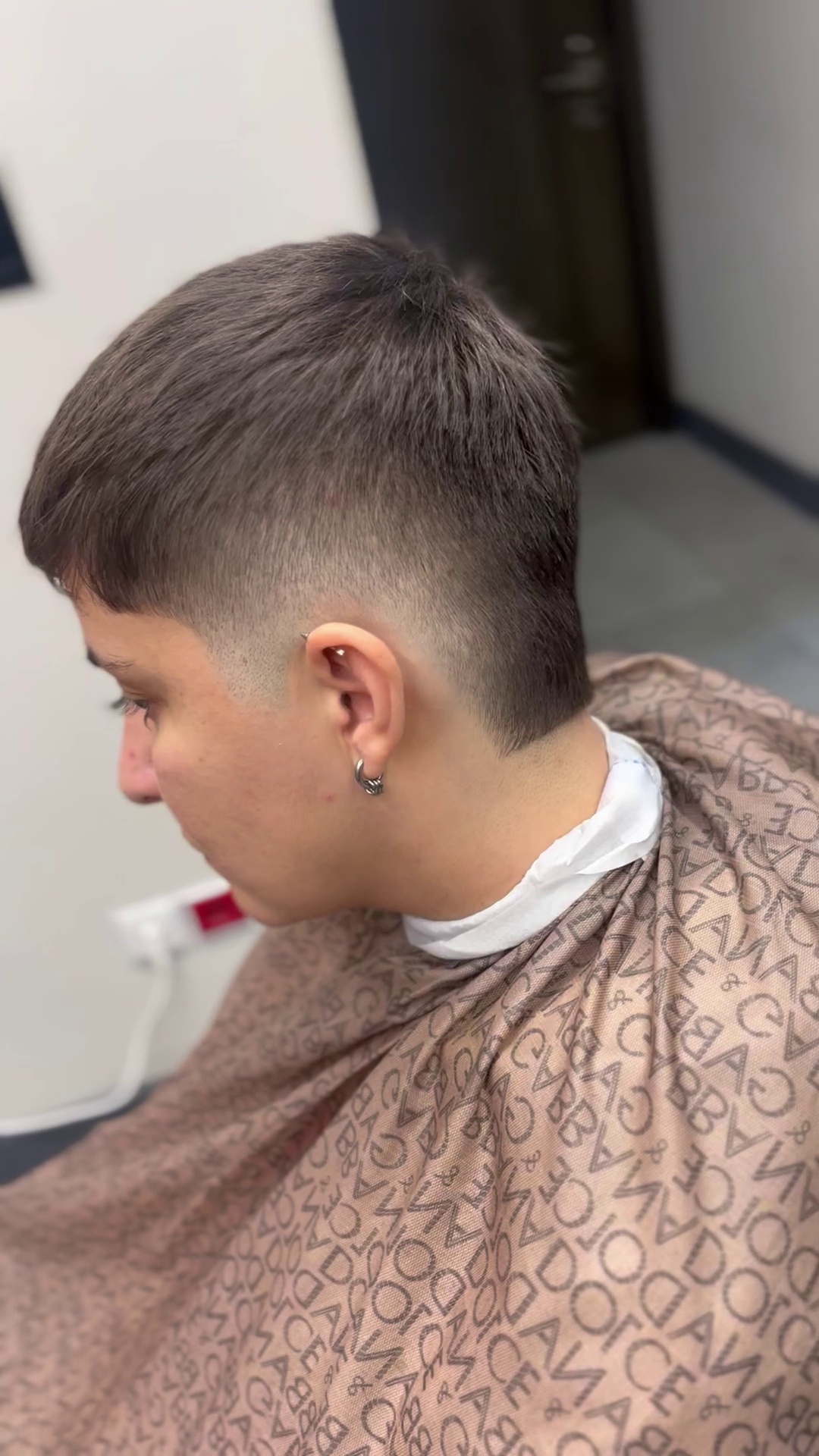 آرایشگاه مردانه رضا نیروانا