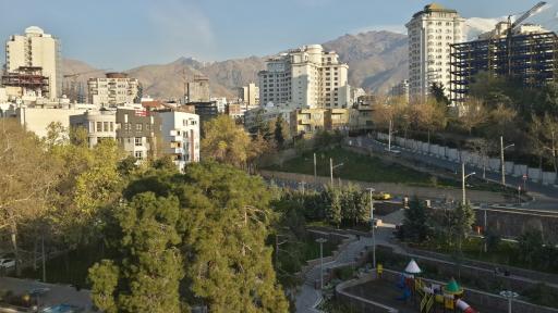 بوستان آقا بزرگی