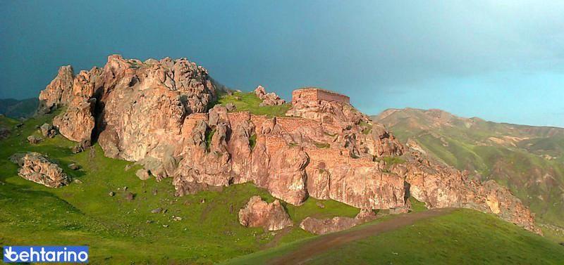 قلعه دختر میانه (قیز قالاسی )