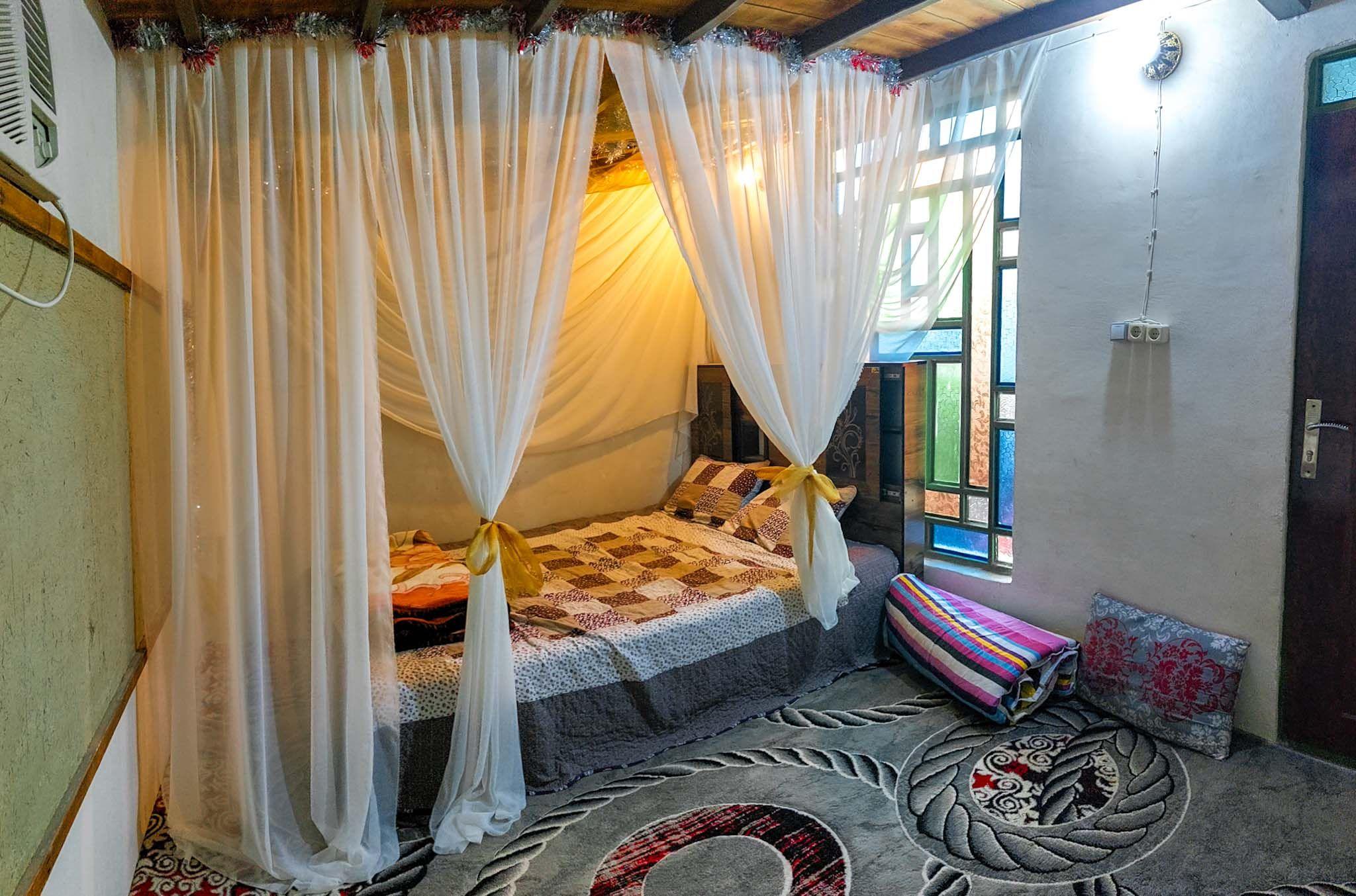 اقامتگاه الیاس