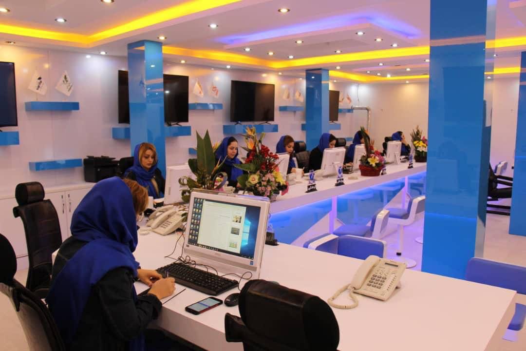 آژانس هواپیمایی  انقلاب