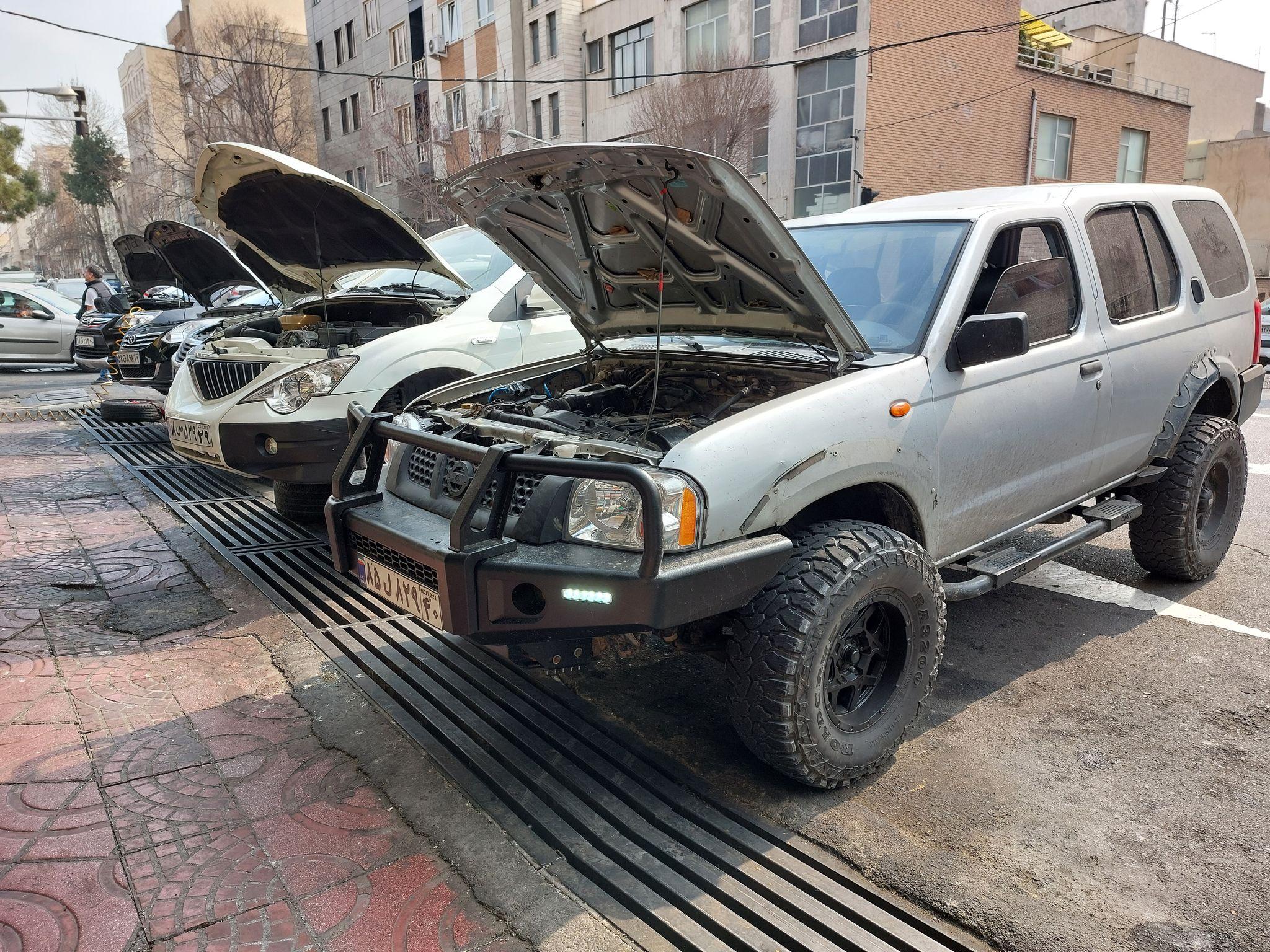 خدمات خودرویی و باطریسازی دوقلوها