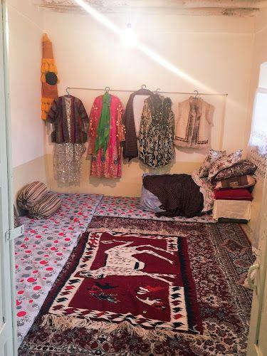 اقامتگاه بوم گردی ایزدمهر