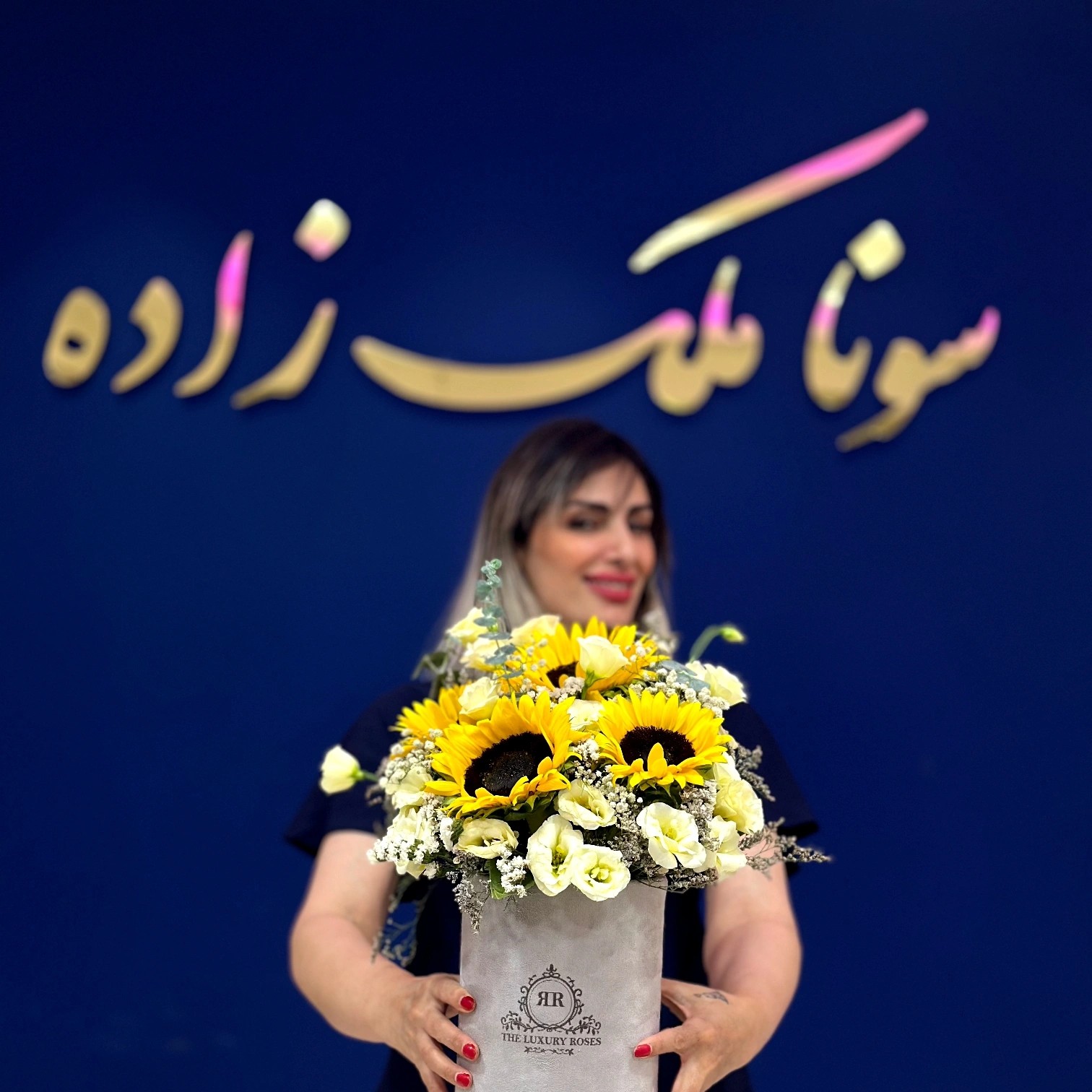 آموزش تخصصی کاشت ناخن سونا
