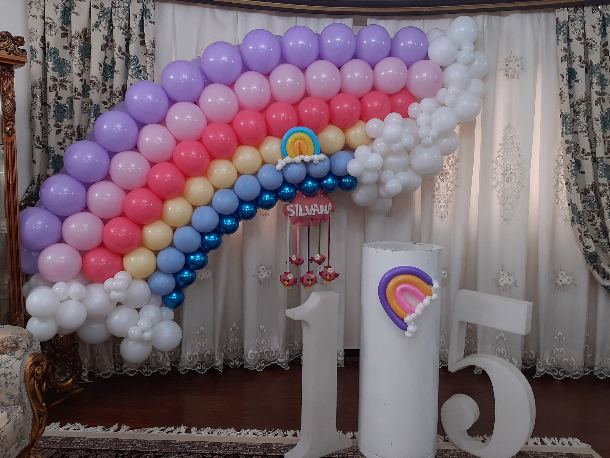 بادکنک آرایی و گل آرایی قائمشهر