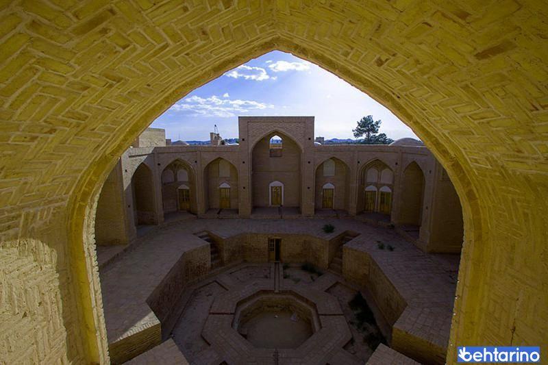 مجموعه تاریخی کوشک فردوس