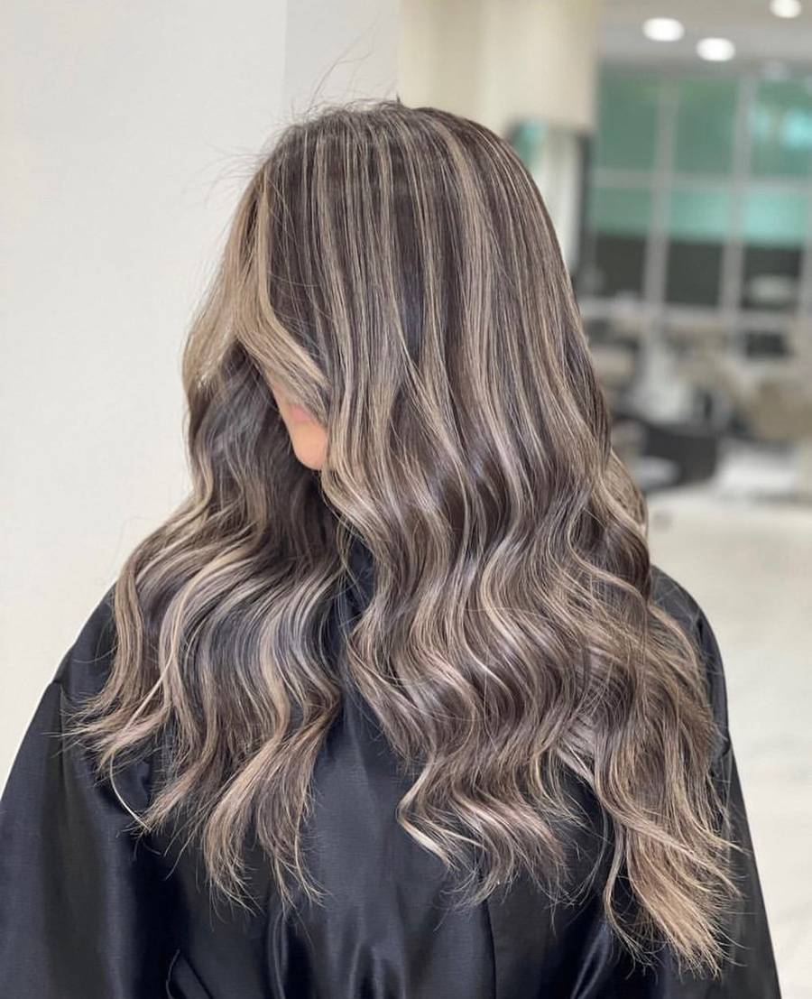 خدمات تخصصی رنگ و لایت نیلوبانو