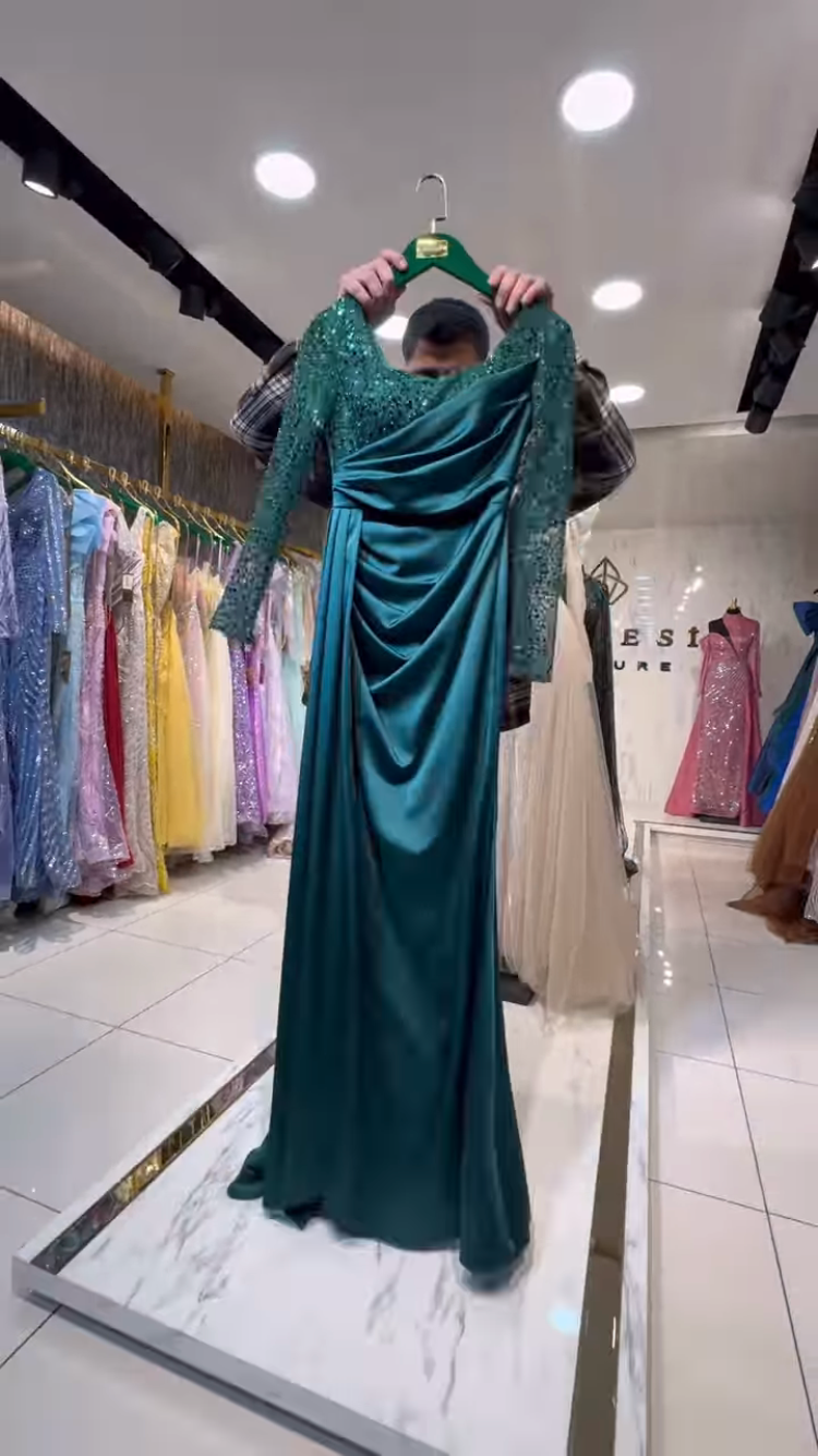 گالری لباس مجلسی شیک سنتر