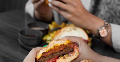 رستوران و کافی شاپ جاوی