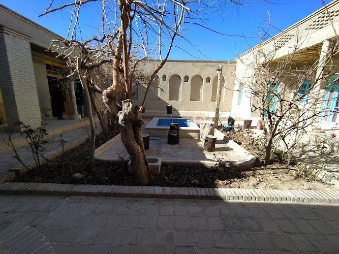 اقامتگاه بوم گردی شب سکوت کویر
