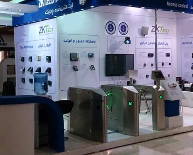 دستگاه حضور و غیاب رسا