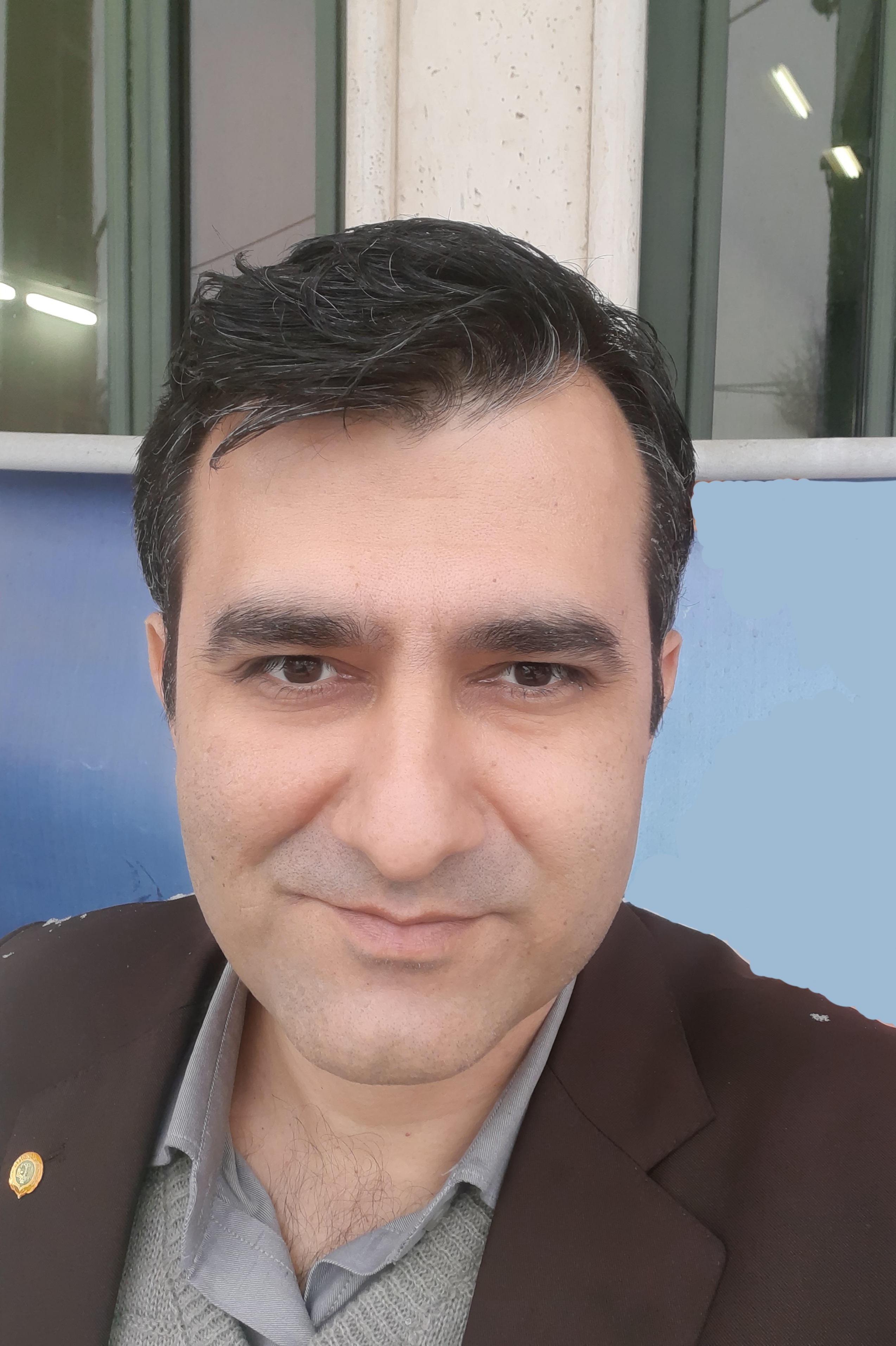 وکیل وحید کوهنورد ماهر