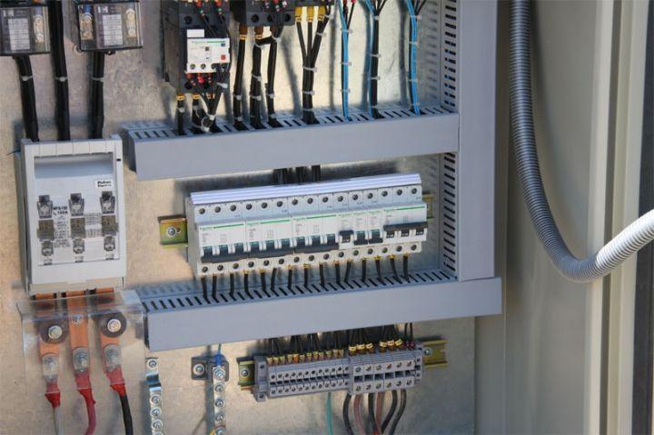 تاسیسات ساختمانی