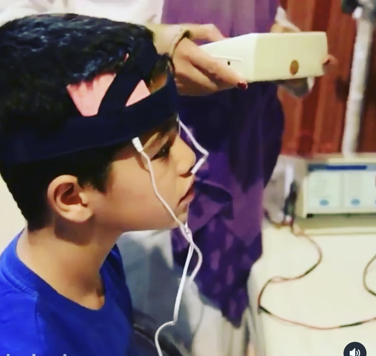 کلینیک کار درمانی و گفتاردرمانی آبان