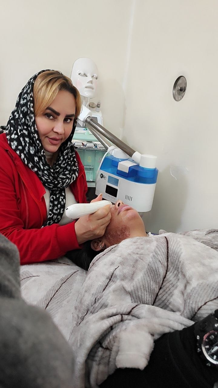 کلینیک زیبای پوست و مو لاغری موضعی لیلاک