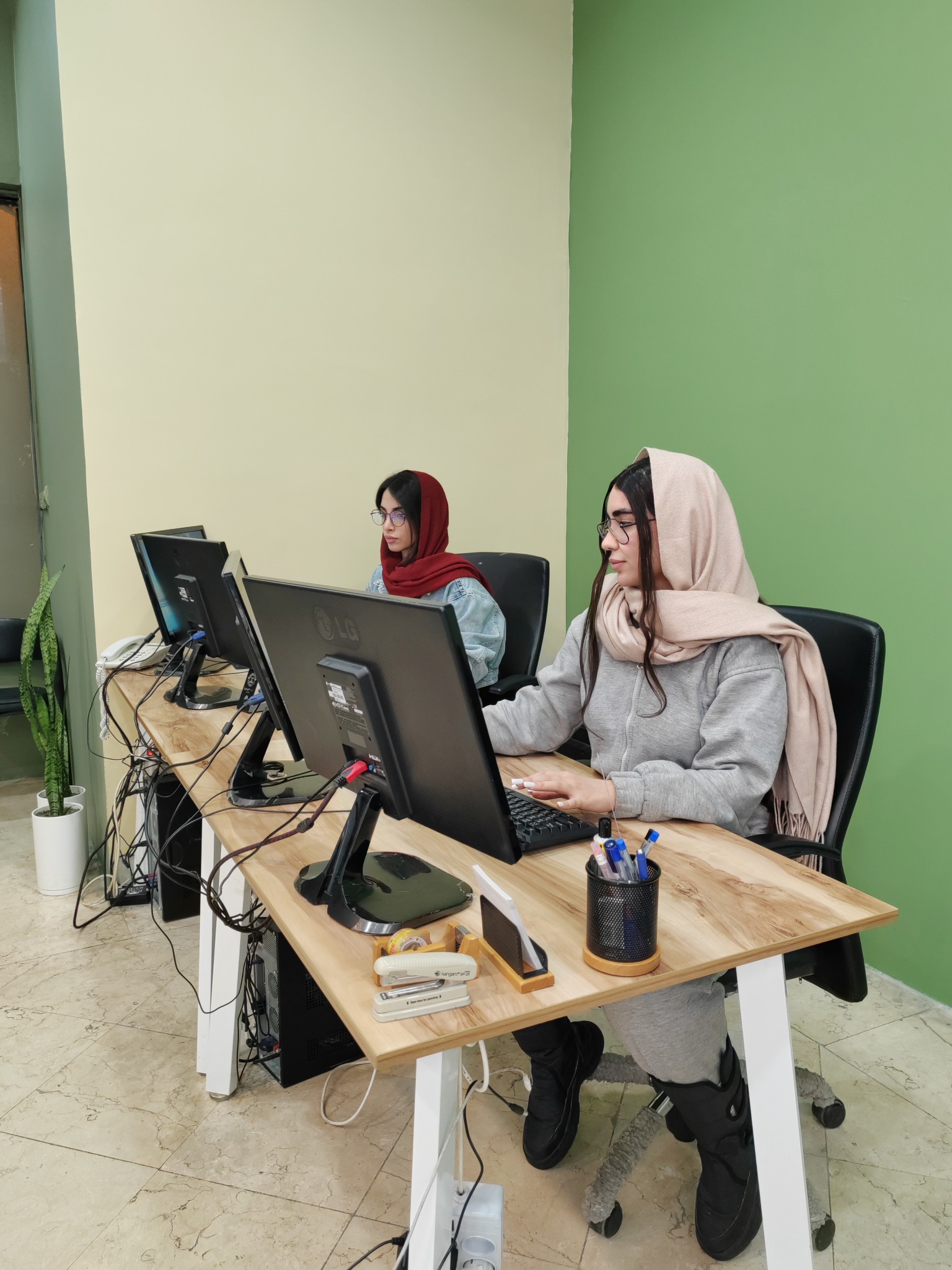 دفتر ترجمه رسمی مشفق ( دارالترجمه )