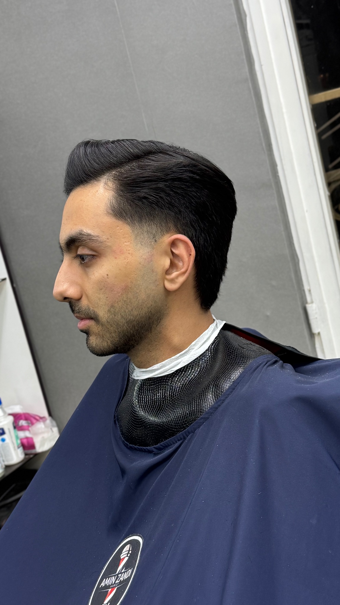 آرایشگاه مردانه امین زندی