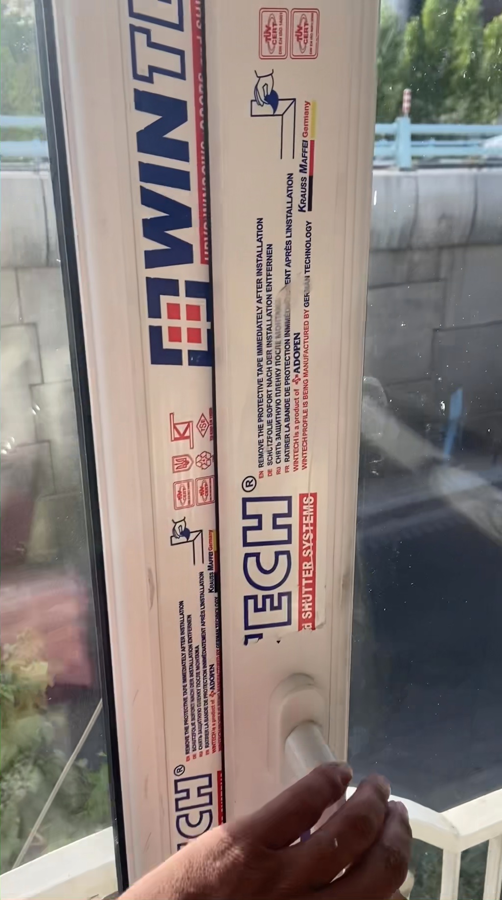 پنجره upvc و آلومینیوم