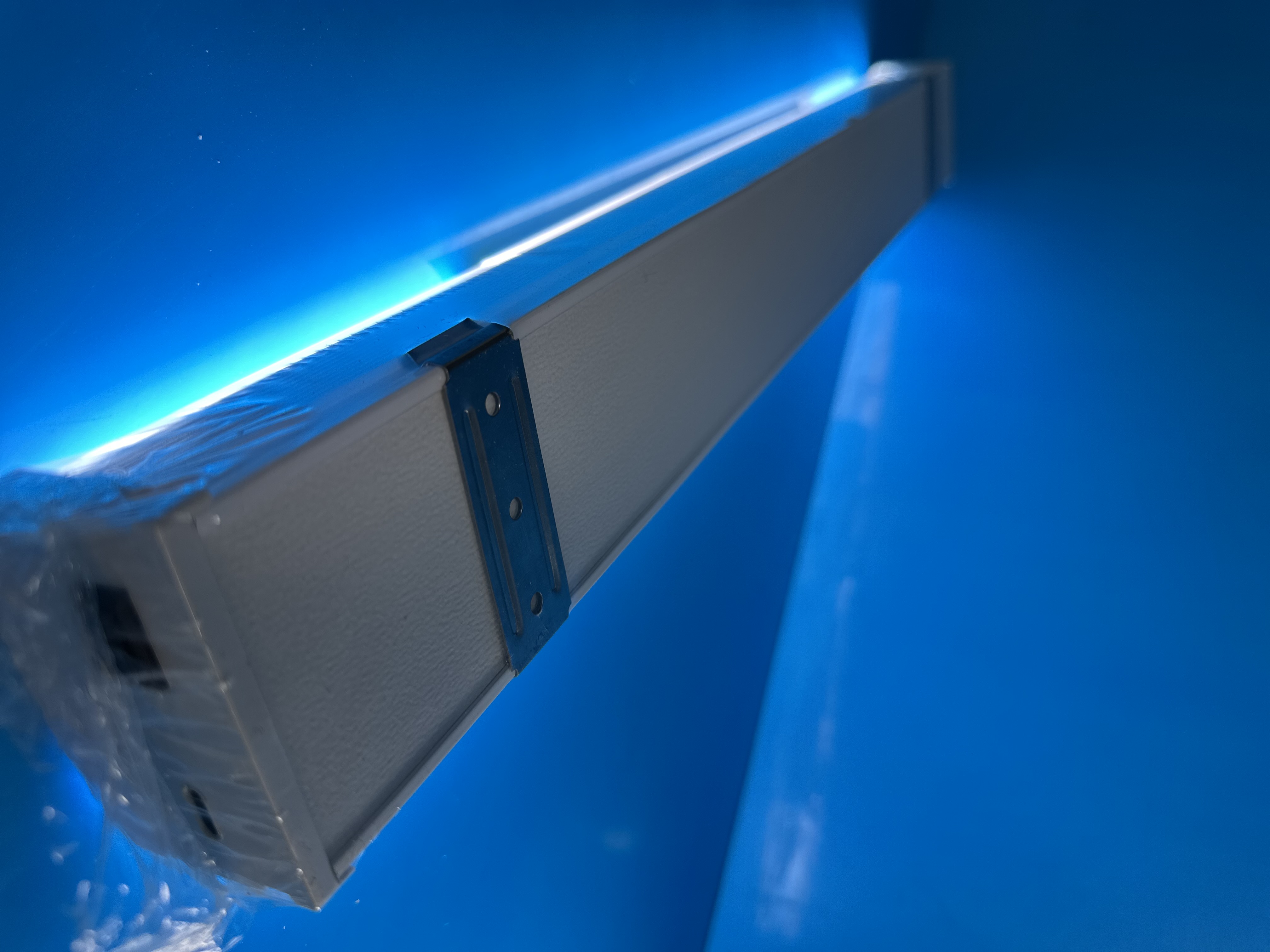 براکت مهتابی و مهتابی شارژی ویولایت