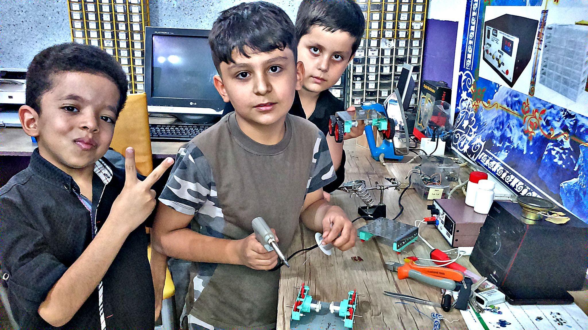 آموزشگاه رباتیک علم ایران