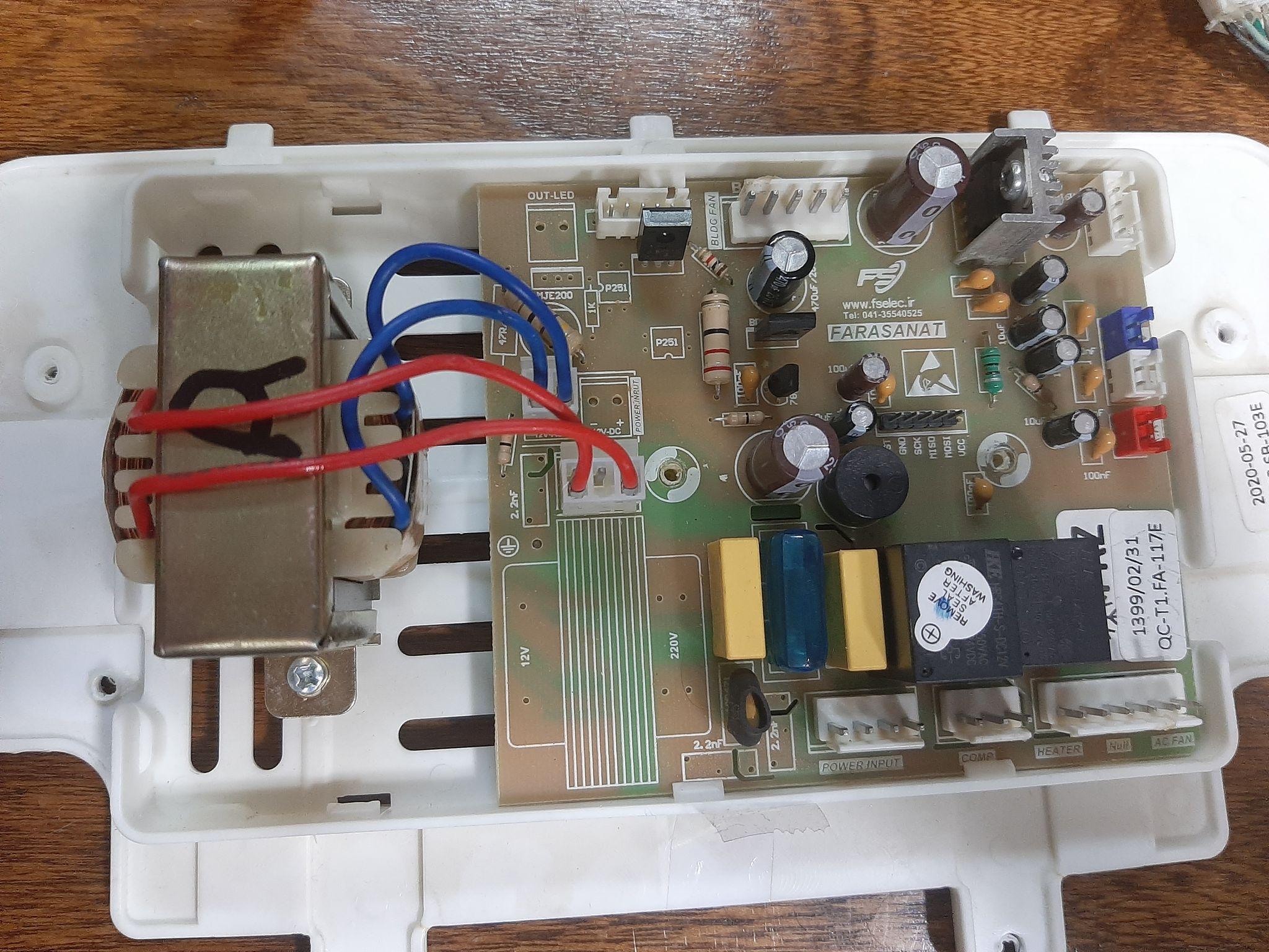 تعمیرکار بردهای الکترونیک