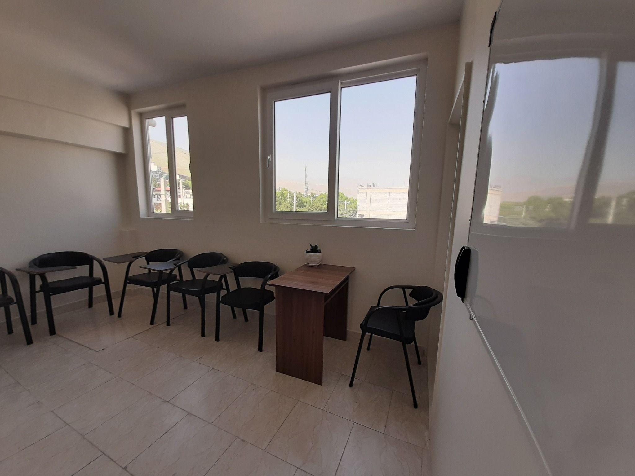 آکادمی زبان وات