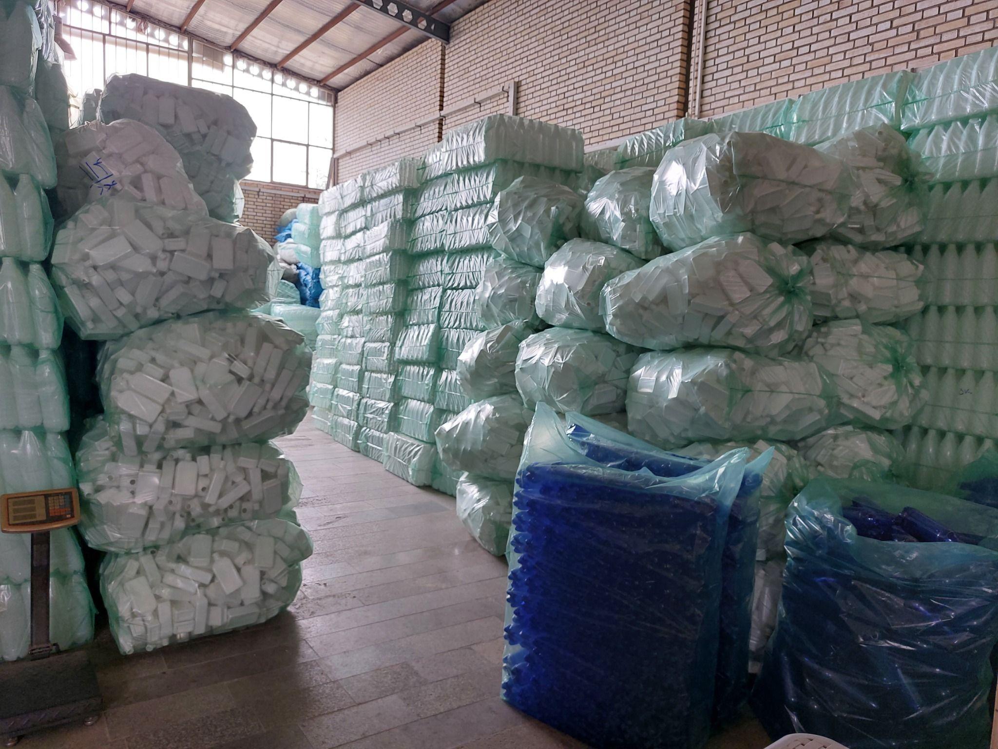 شرکت تولیدی بطری پلاستیکی تقی پور