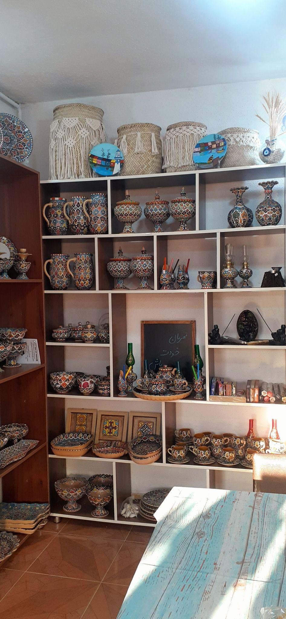 گالری صنایع دستی هنرکده سازه