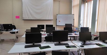 آموزشگاه فنی و حرفه ای روبومات