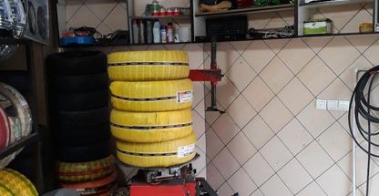 فروشگاه لاستیک حسینی یزدی