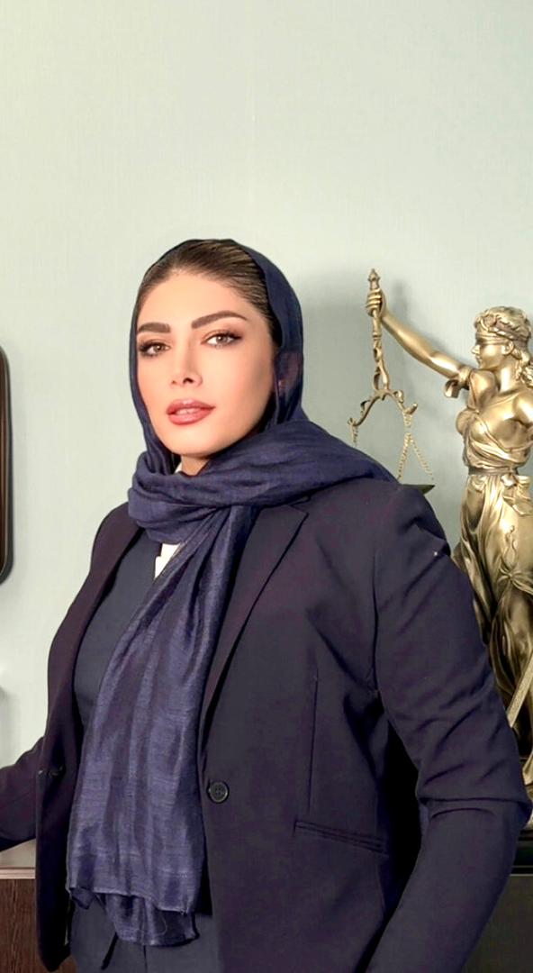 دکتر نوشین لقمانی وکیل پایه یک دادگستری