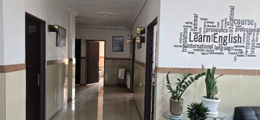 آموزشگاه زبان میعاد