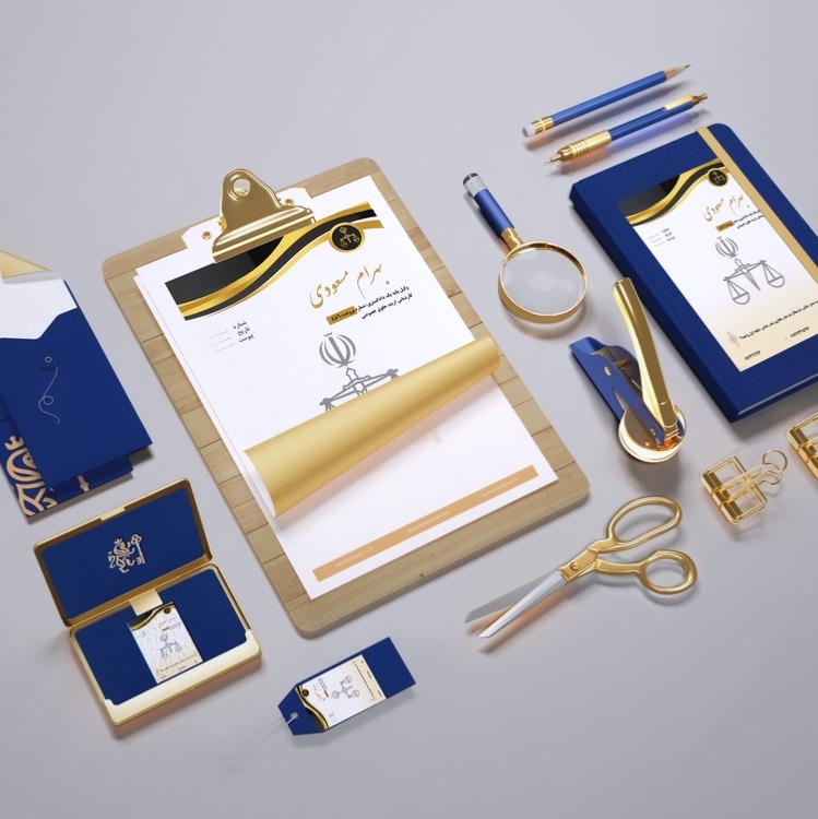 گرافیست زکیه خالقی