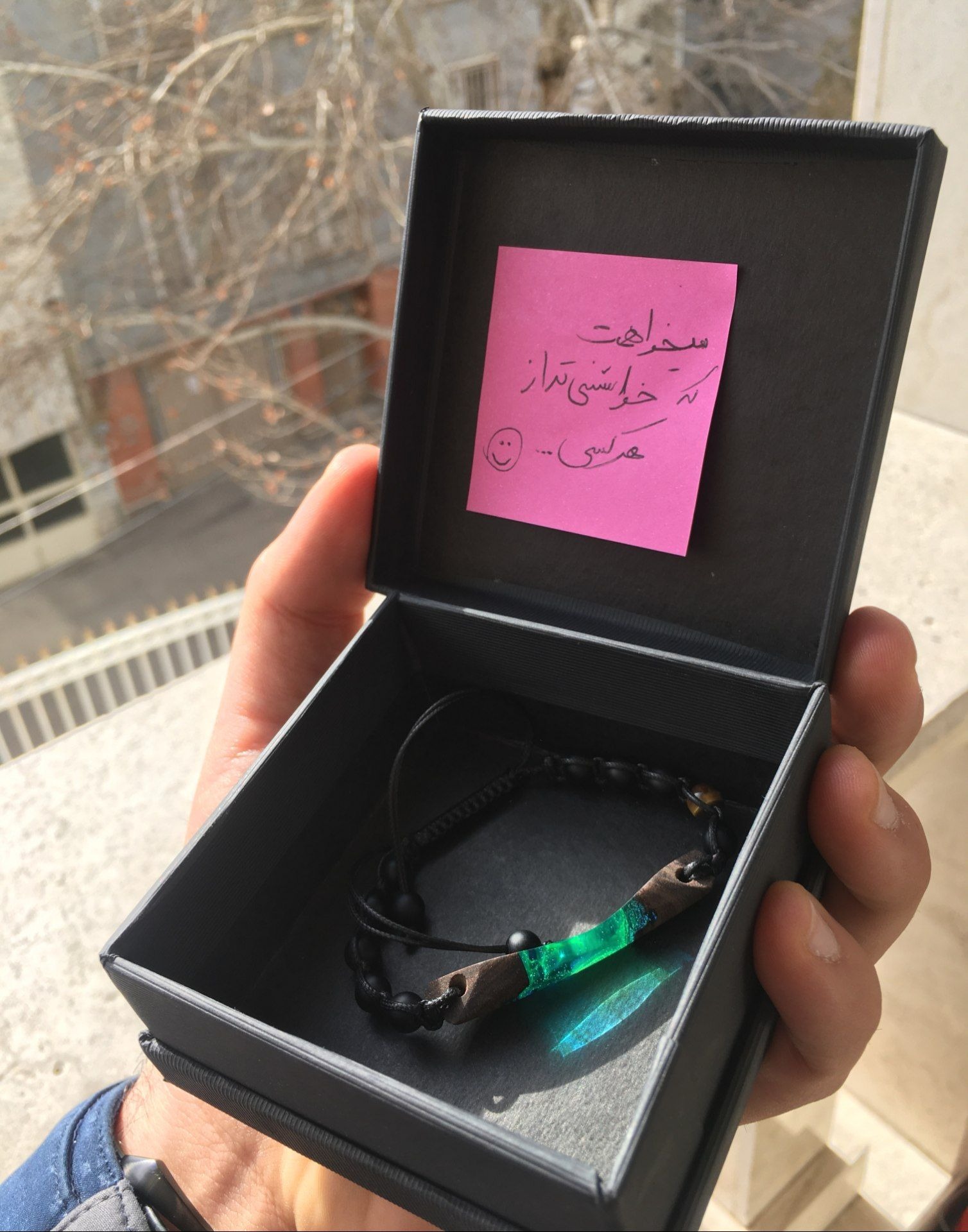 دست سازه های دلسا