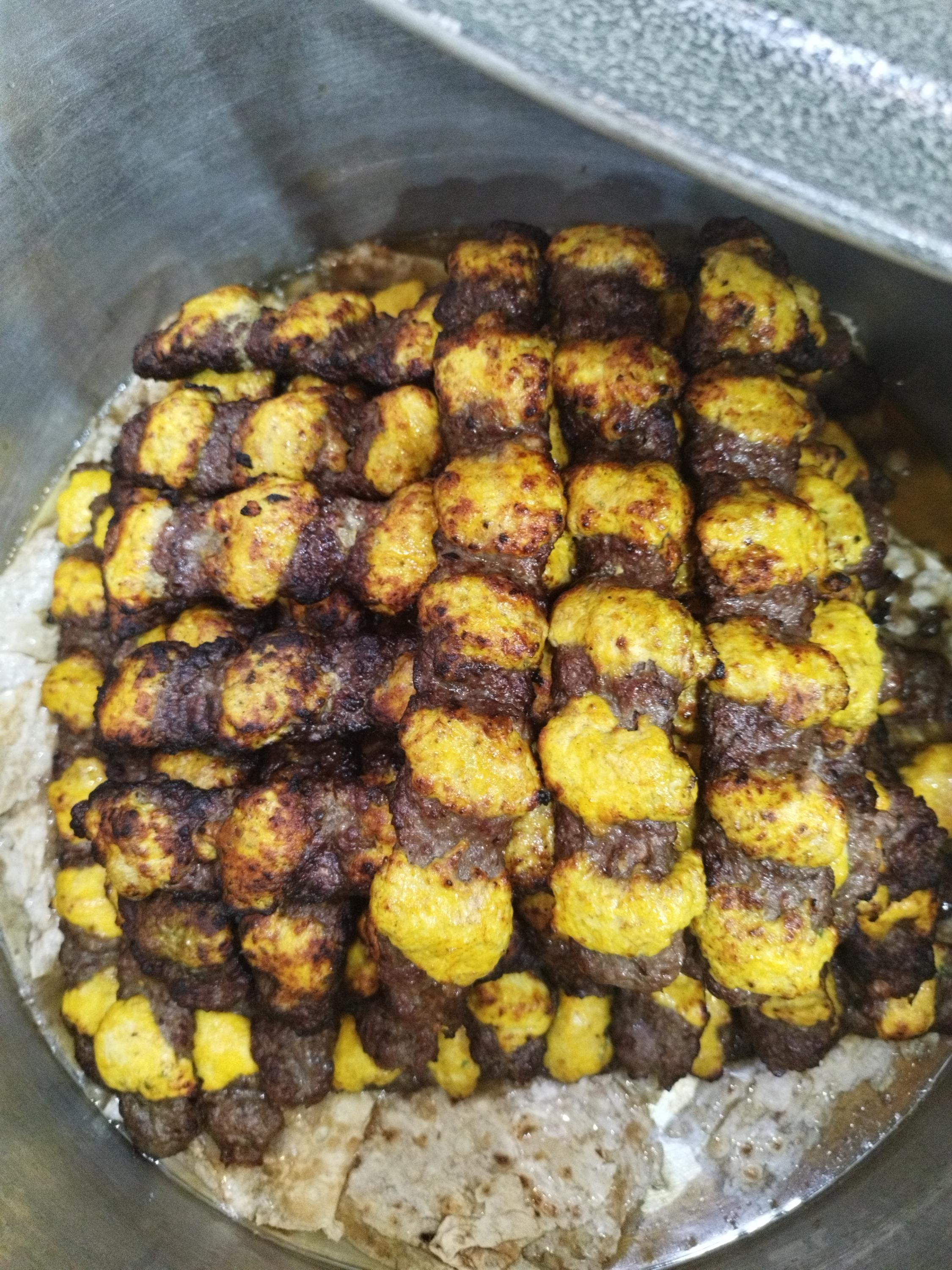 رستوران حاتم