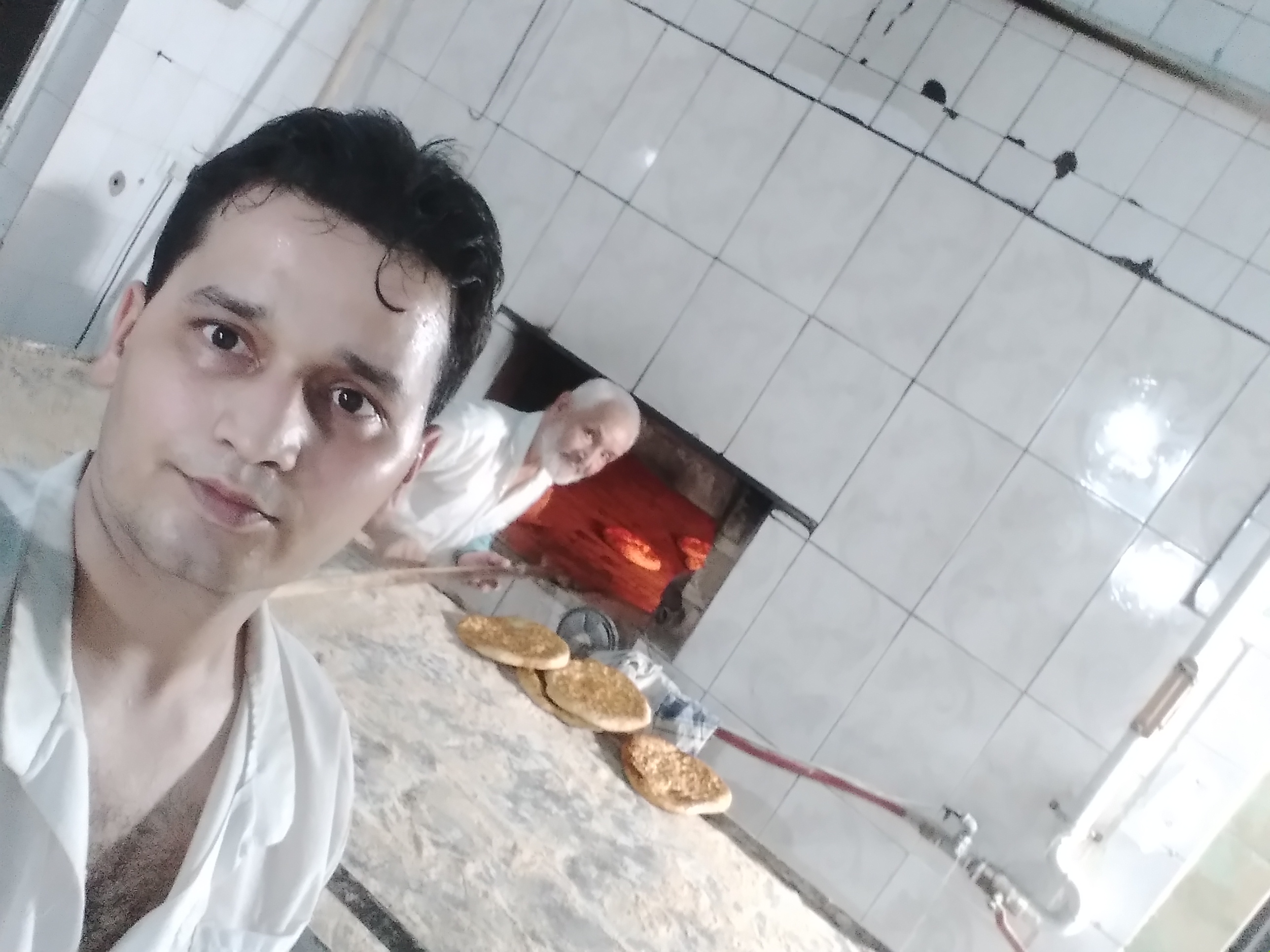 نانوایی عباس و(مرتضی )حاج محمدی