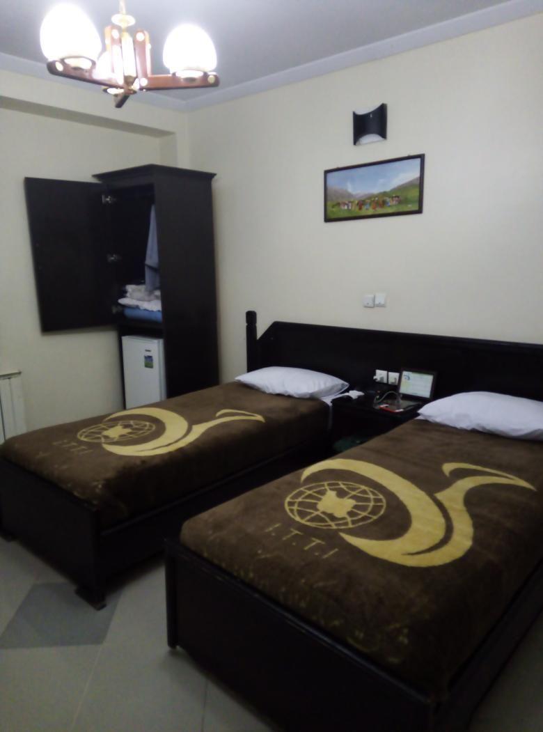 هتل جهانگردی فیروزآباد