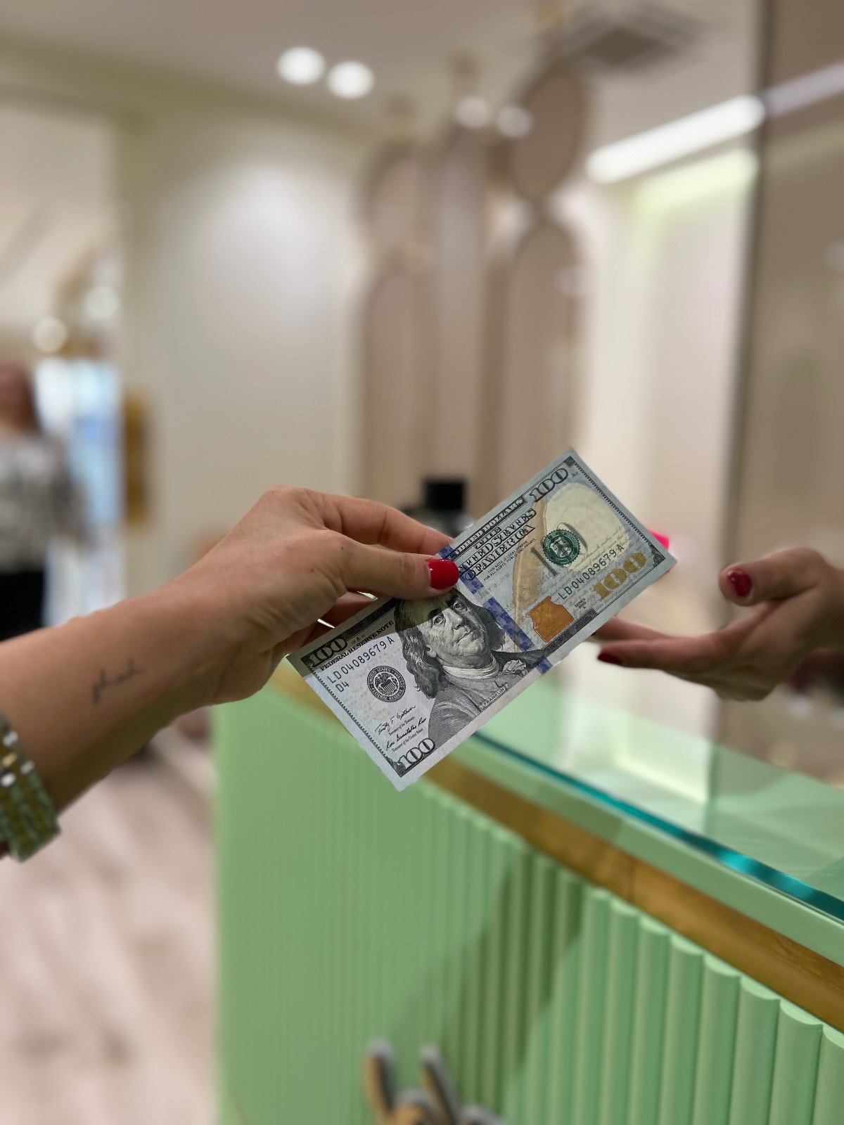 سالن زیبایی الودی