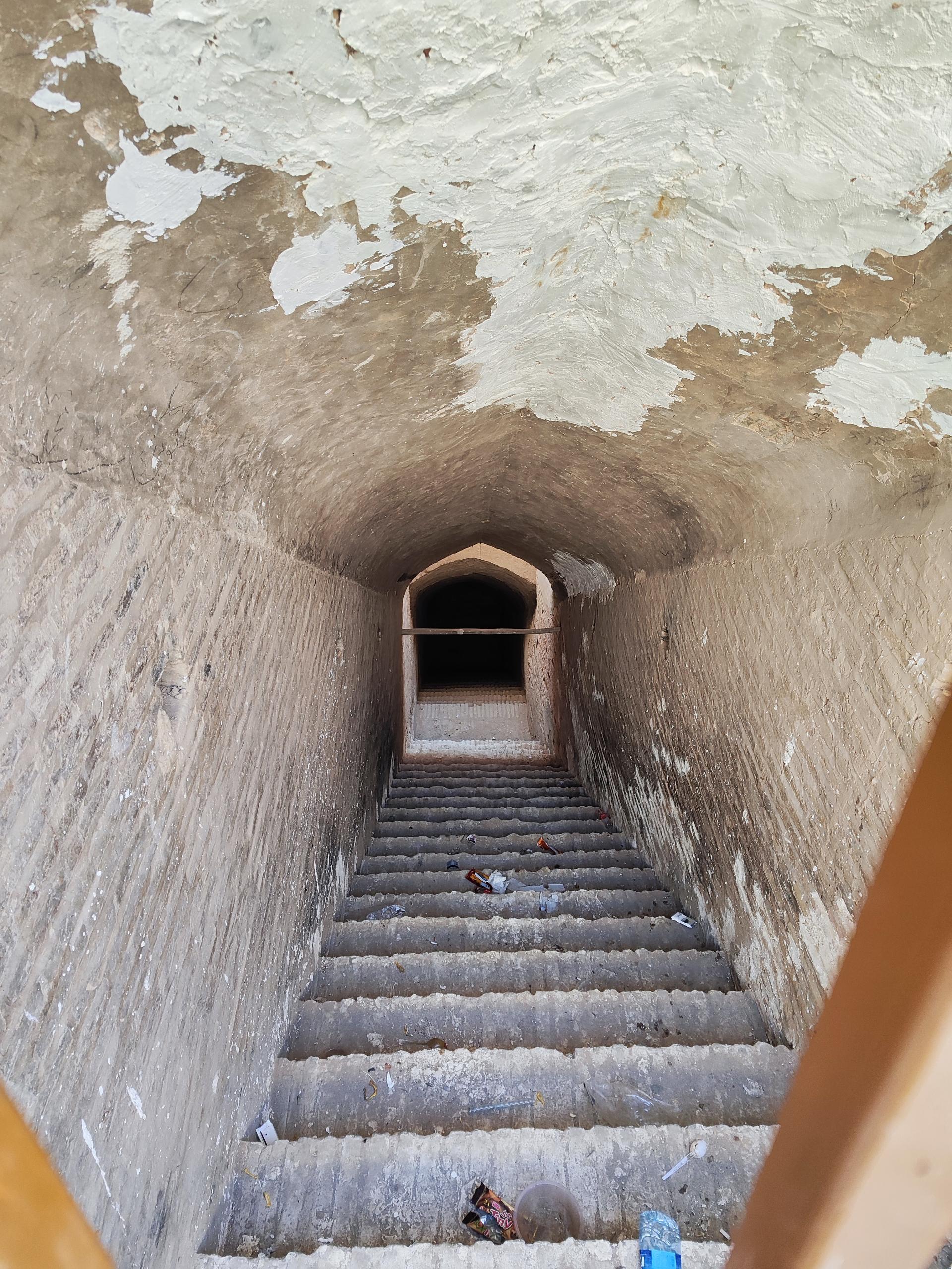 حسینیه هشت