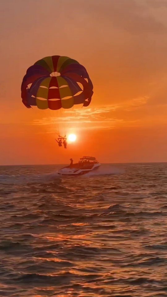 پاراسل رویای آبی کیوان